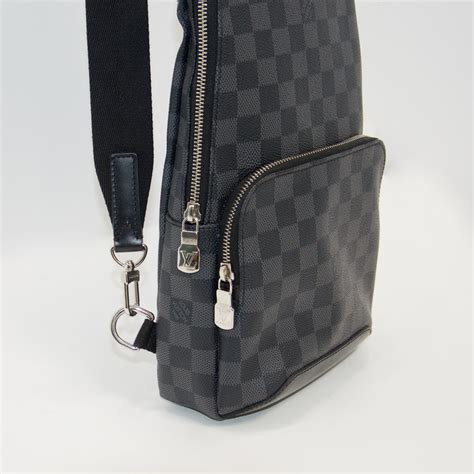 louis vuitton avenue sling bag.